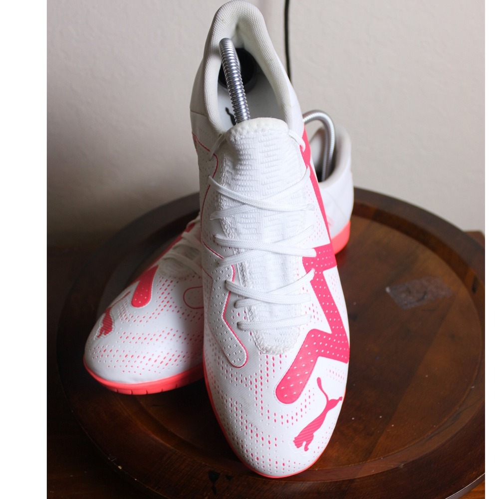 New Puma Indoor Soccer Shoes Future Play White Fire Orchid‎ Athletic Mens 12